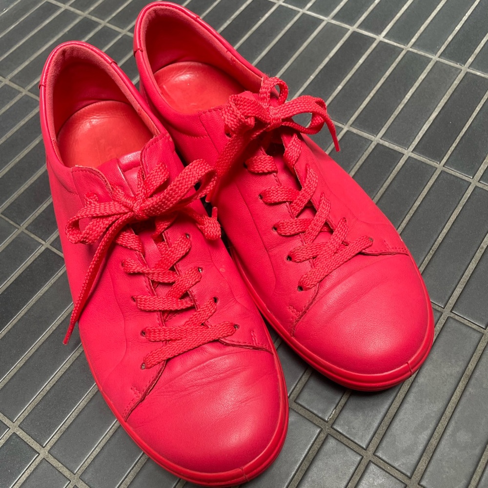 Ecco soft red leather sneaker size EU 40